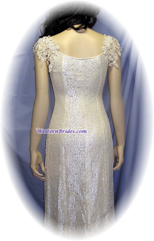 Vonda D Hanky Hem Dress in Ivory