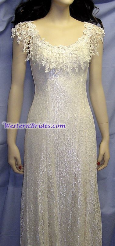 Vonda D Hanky Hem Dress in Ivory