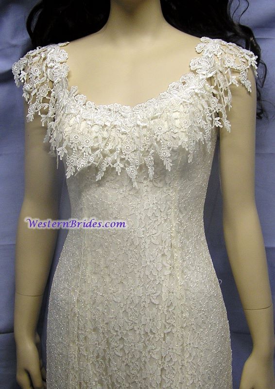 Vonda D Hanky Hem Dress in Ivory