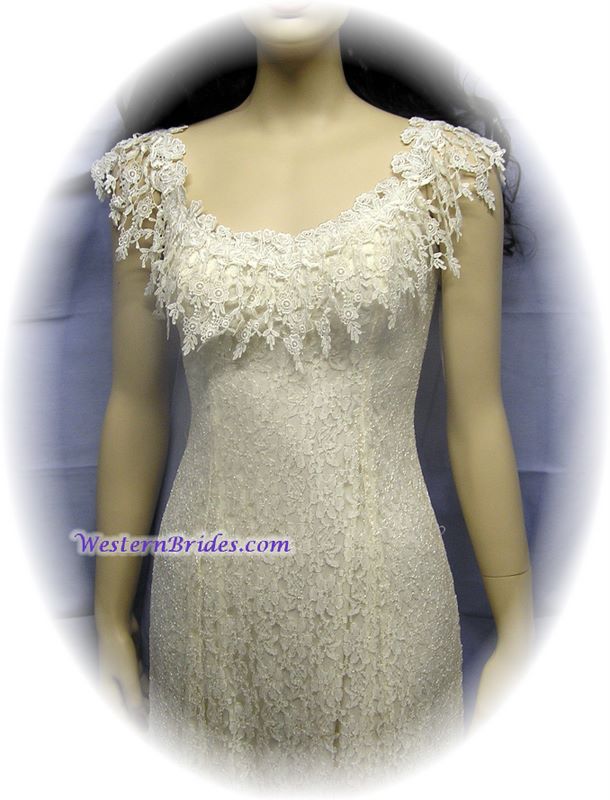 Vonda D Hanky Hem Dress in Ivory