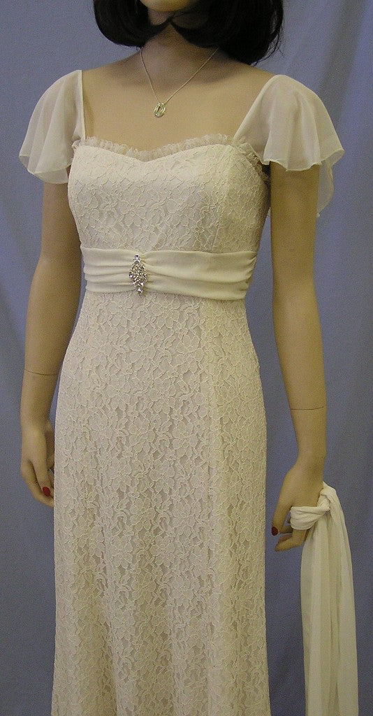 Vonda D Chiffon Sleeve Dress in Ivory