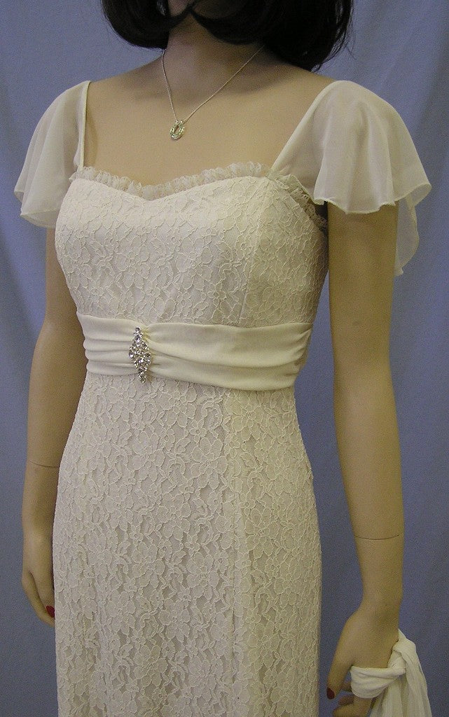 Vonda D Chiffon Sleeve Dress in Ivory