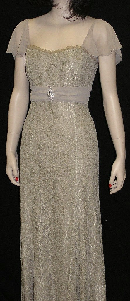 Vonda D Chiffon Sleeve Dress in Tea