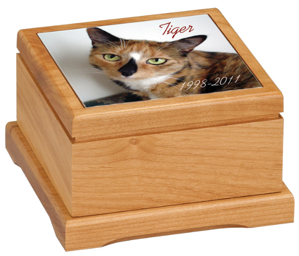 Small Red Alder Pet Urn With Ceramic Photo Tile