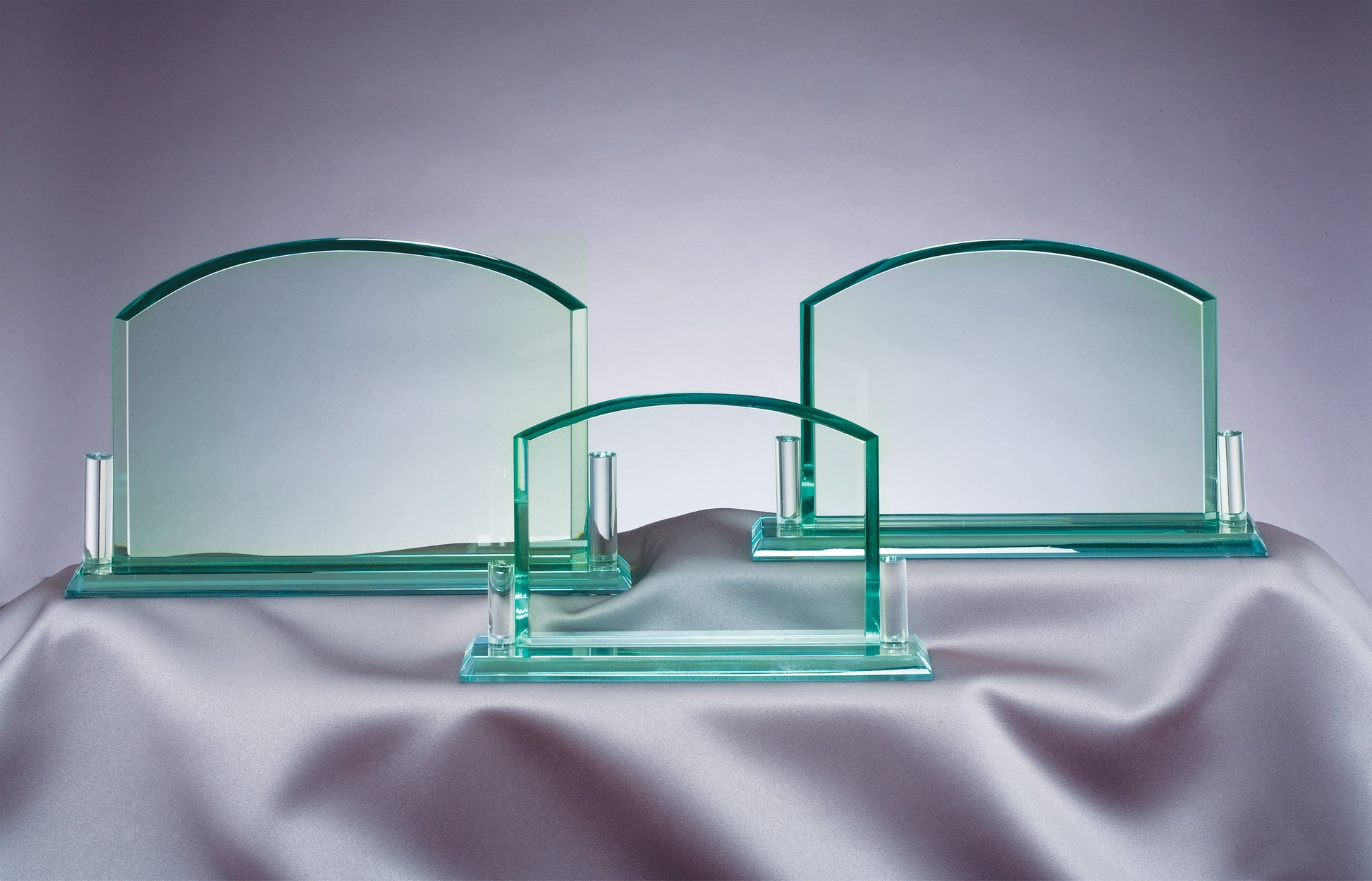 Billboard Jade Glass Award, Medium