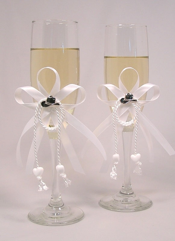 Hats Off Toasting Set