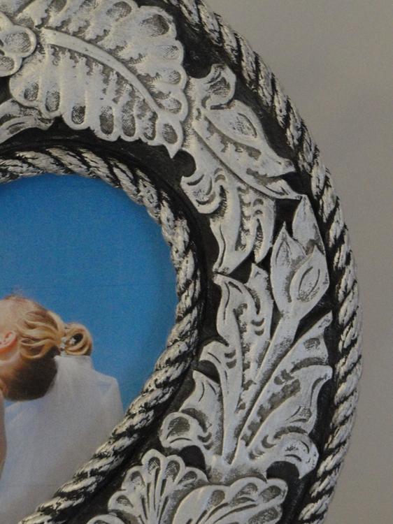 Tooled Leather Look Heart Frame, Silver