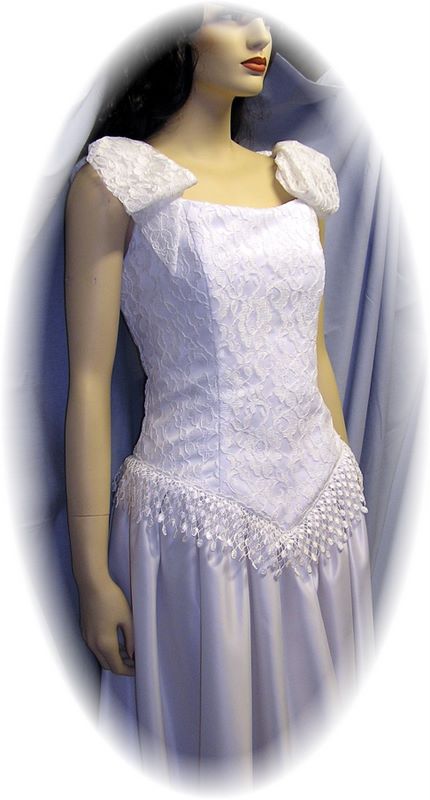 Simple Graces "Virginia" Western Wedding Gown, White, Size 8