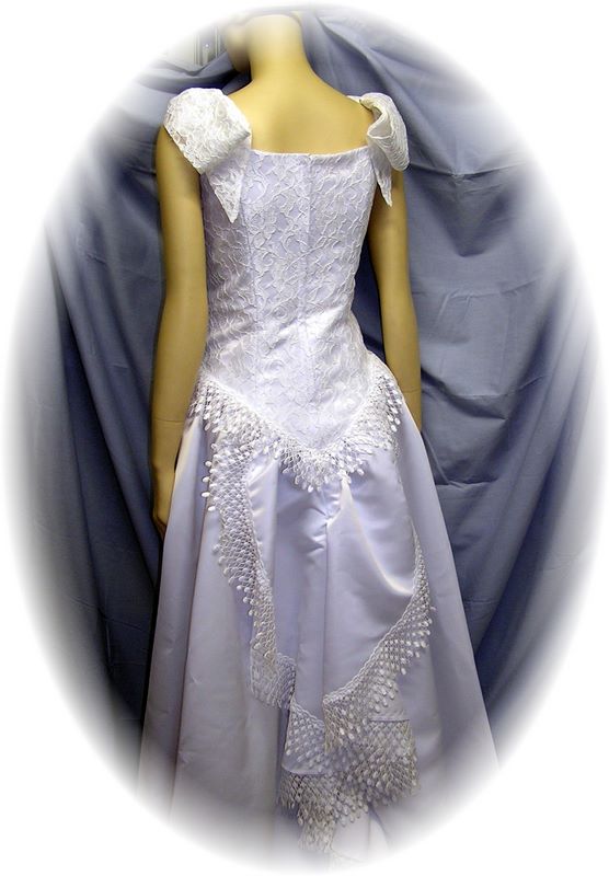 Simple Graces "Virginia" Western Wedding Gown, White, Size 8